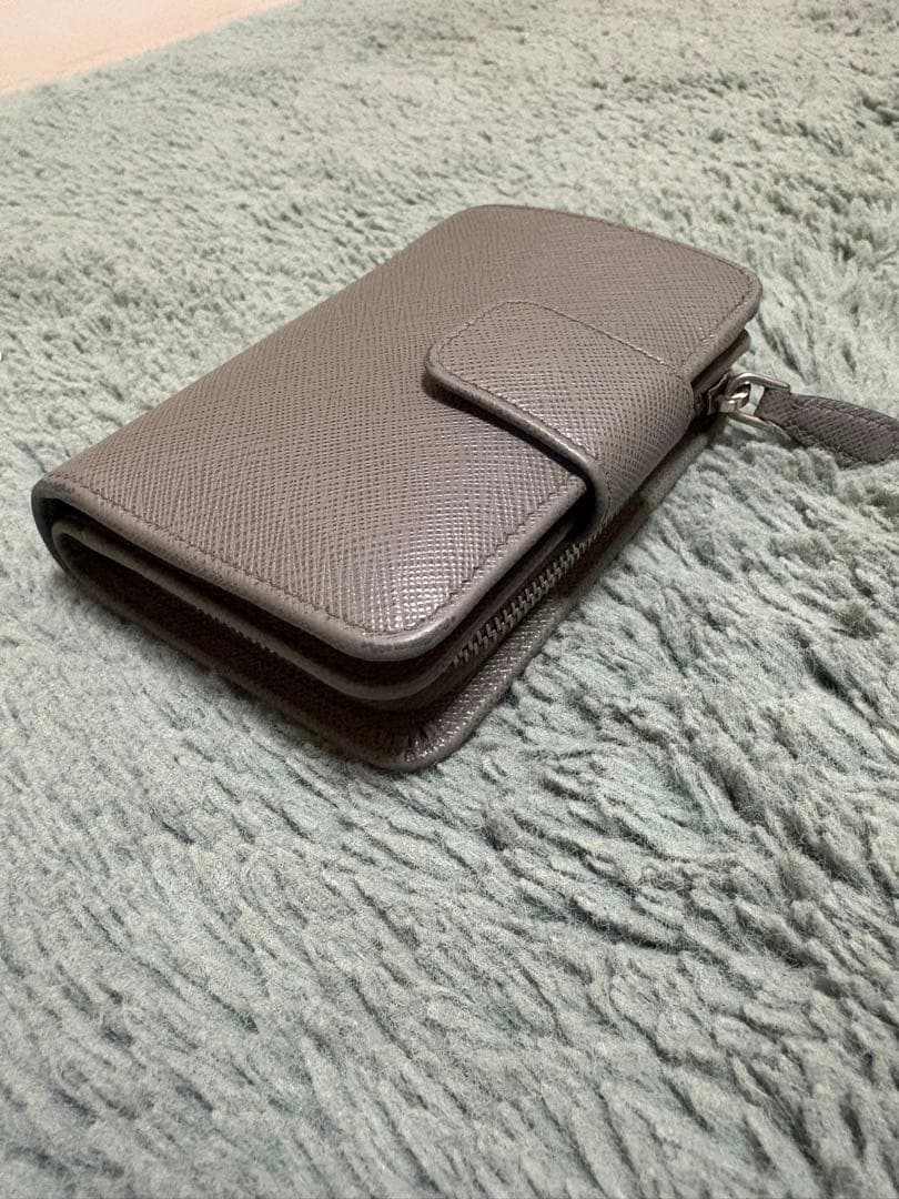 タイムセール❣️PRADA プラダ 二つ折財布 現行1ML018 MARMOグレー