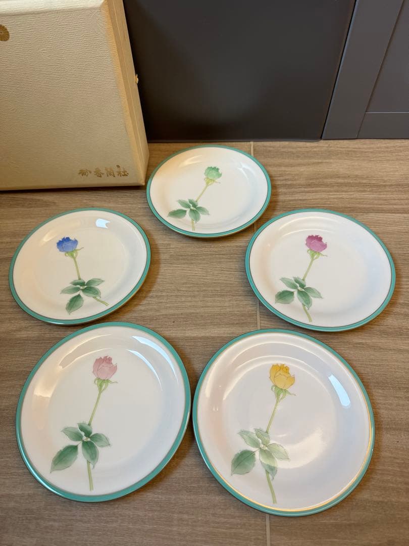 1506 香蘭社　ブライトローズ　中皿　5客　金彩　未使用 1506 香蘭社 ブライトローズ 中皿 5客 金彩 未使用 1506 香蘭社