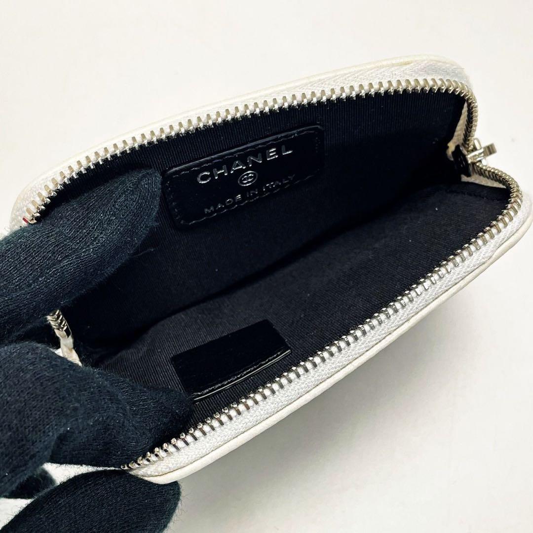 CHANEL シャネル マトラッセ ホワイト ジップパース ラムスキン