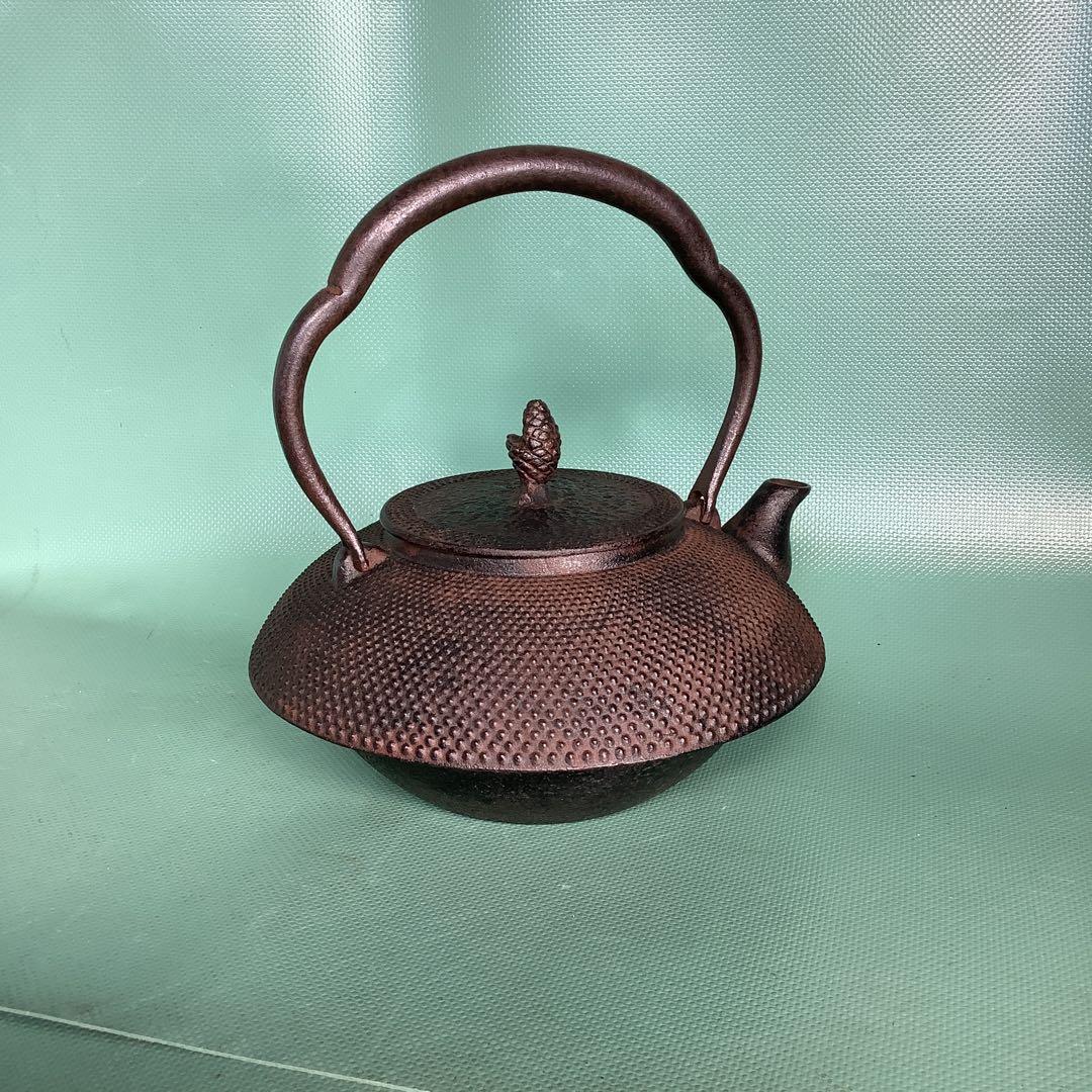 南部鉄瓶、岩鋳。 7-091