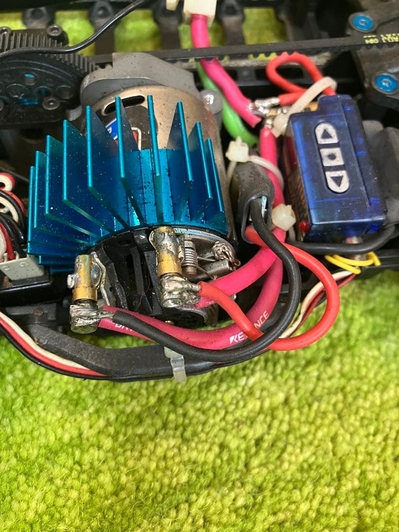 タミヤ　TA-05 メカ付き(サーボ、アンプ、ポンダー、受信機、モーター)