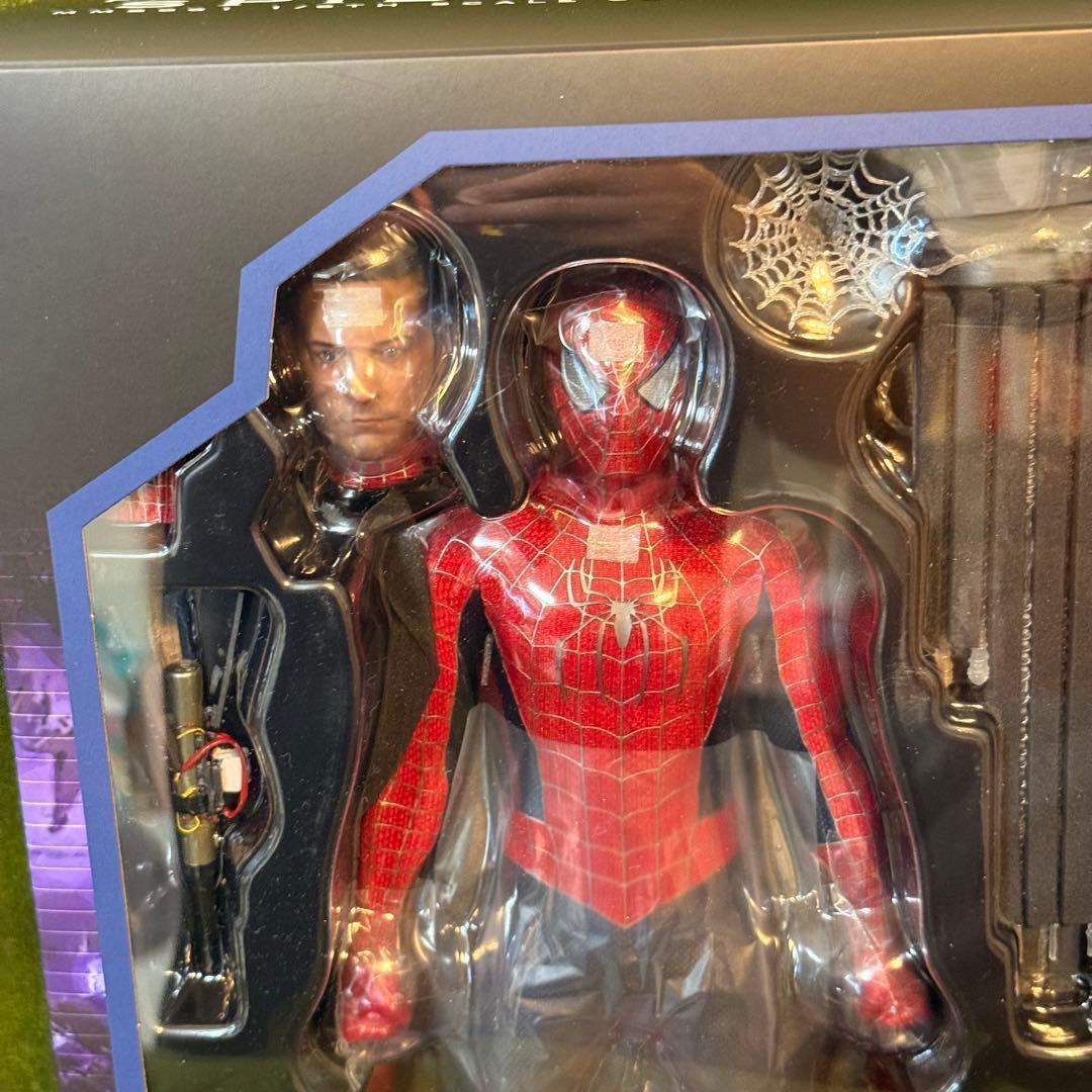新品未開封Hot Toysフレンドリーネイバーフッド スパイダーマン