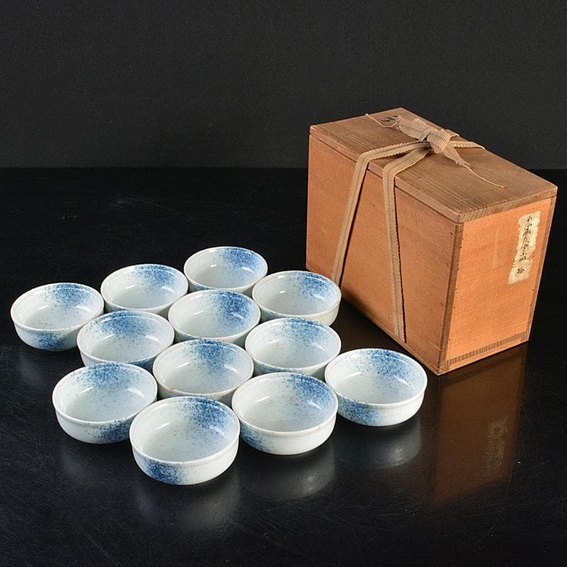 和食器　染付　吹墨文小皿　十二客　書付箱　V　R7437 和食器 染付 吹墨文小皿 十二客 書付箱 V R7437