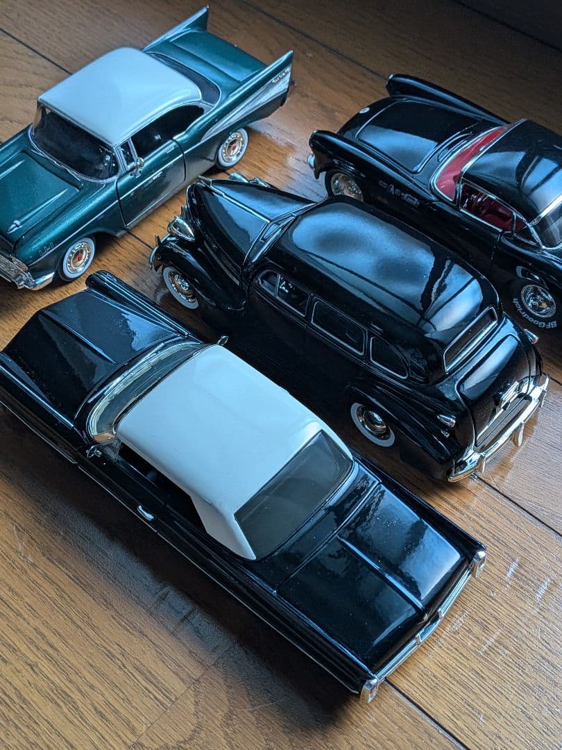 ミニカー4台セット アメ車 CHEVROLET CADILLAC