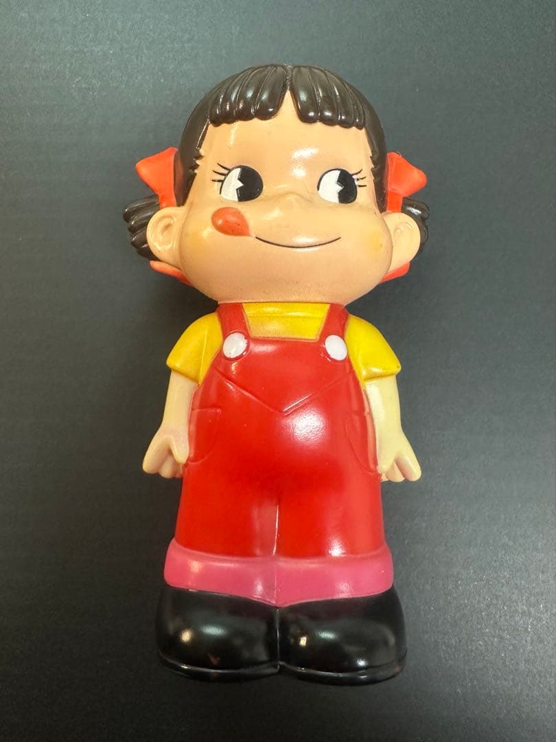 ペコちゃん ソフビ人形 貯金箱 13㎝ - メルカリ
