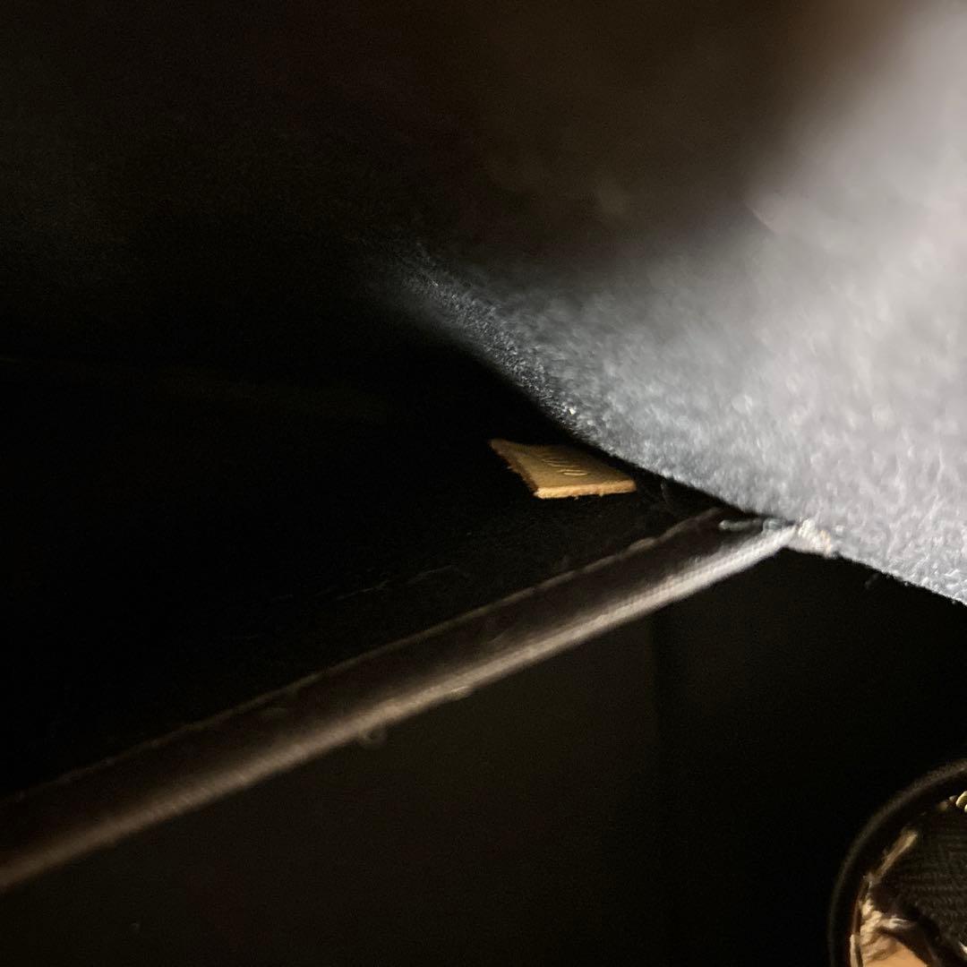 さゆり LOUIS VUITTON アラマウントバッグモノグラムヴェルニ