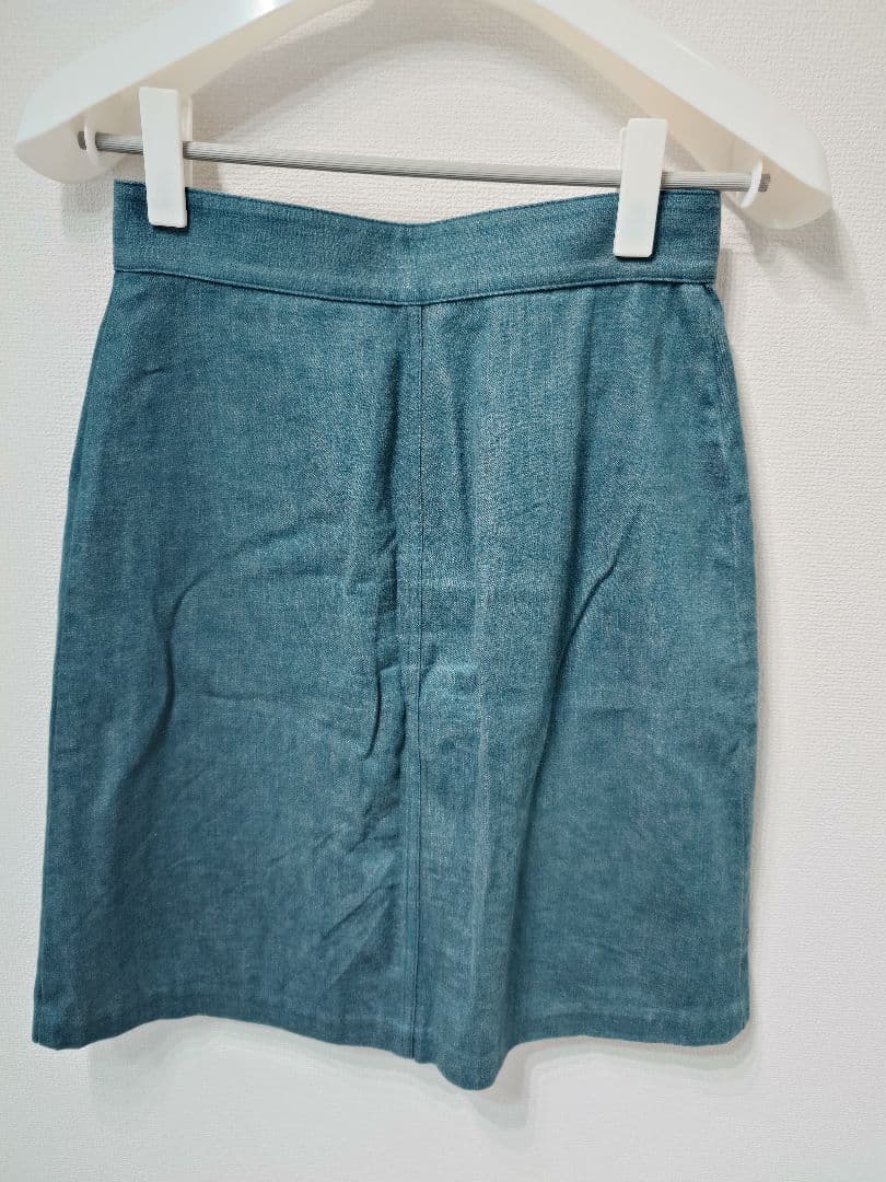 GUCCI グッチ デニムスカート GGボタン　42 美品だと思います。