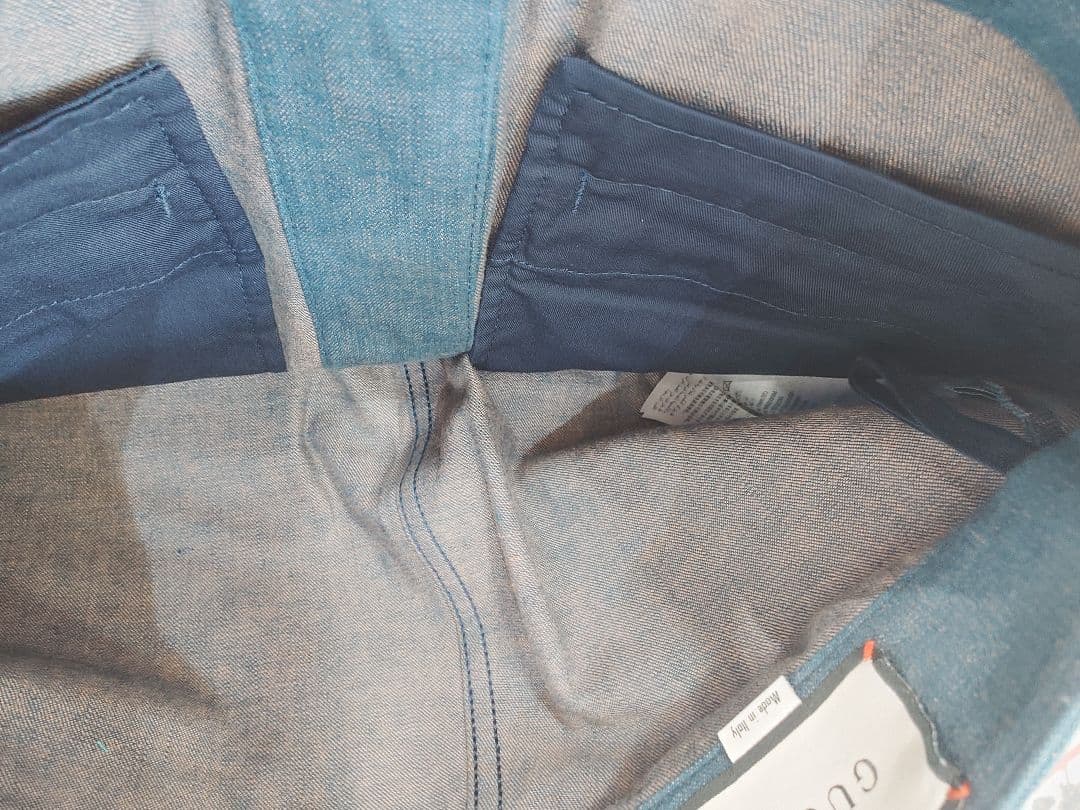 GUCCI グッチ デニムスカート GGボタン　42 美品だと思います。