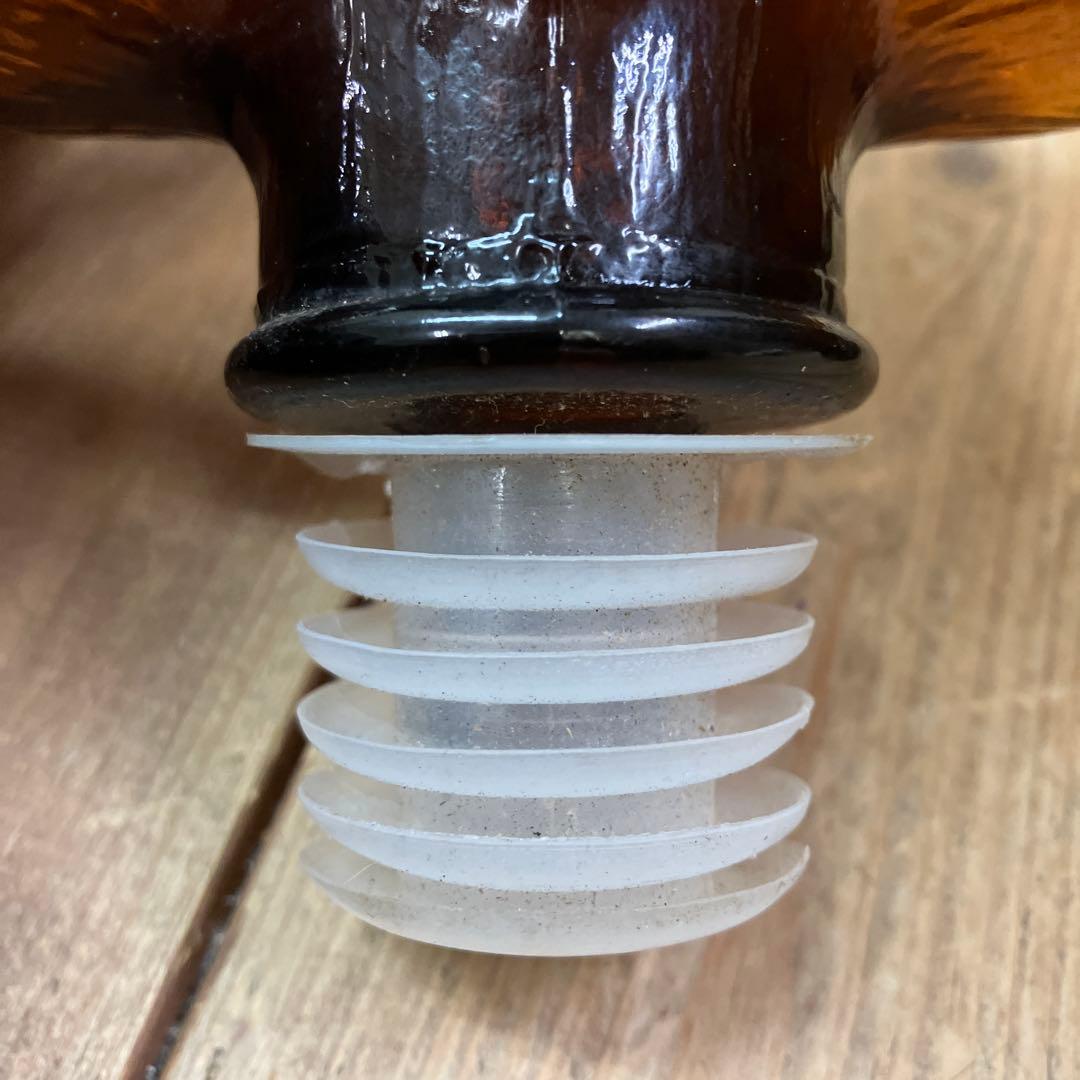 D-4 ヴィンテージ ダックスフント デキャンタ デカンタ アンバーガラス