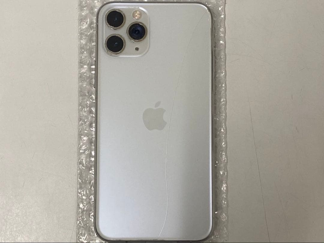 ジャンクiPhone 11 Pro 256GB シルバーSIMロック解除済み
