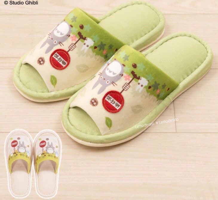 グリーン色　スタジオジブリ　となりのトトロ　ネコバス　トイレマットセット新品