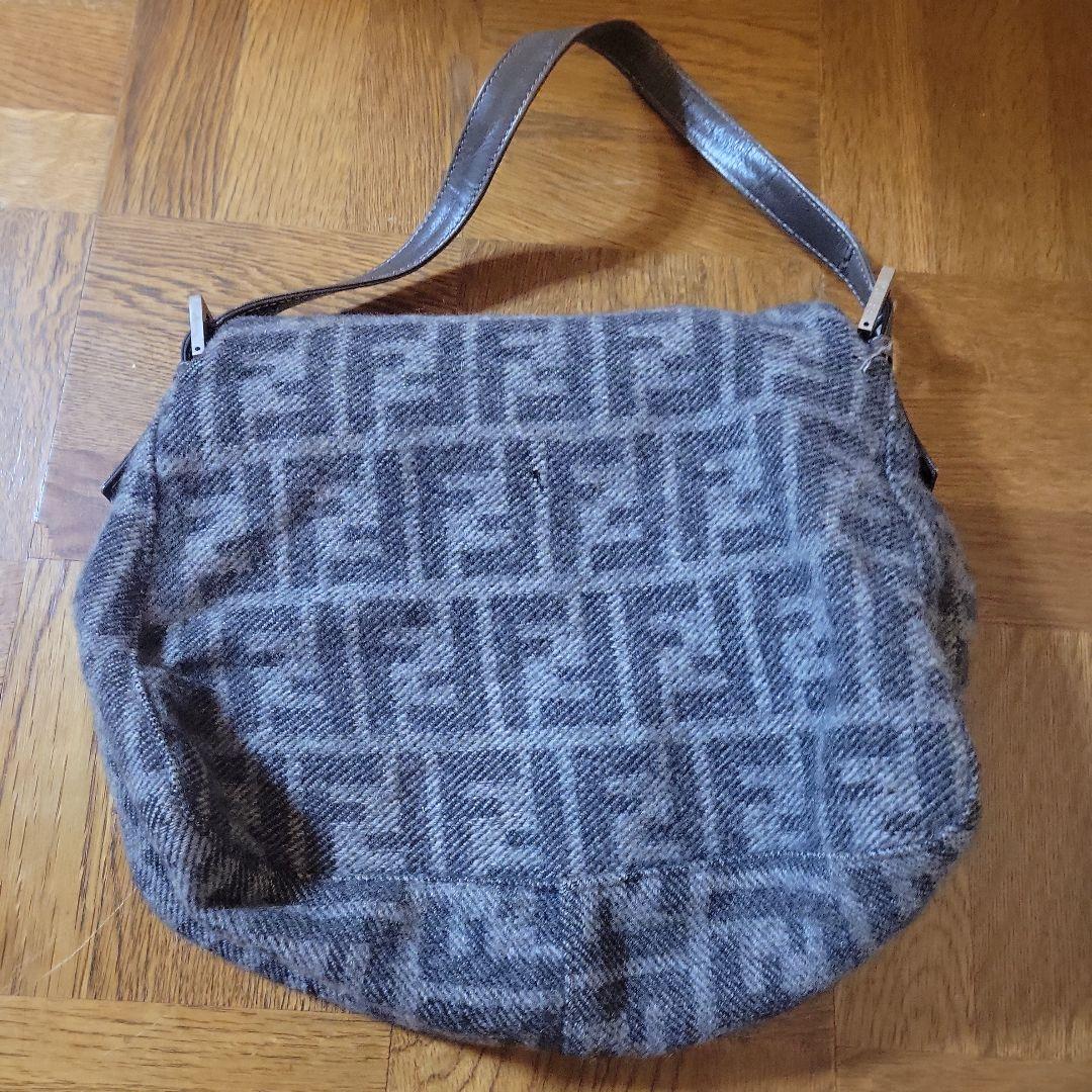 FENDI フェンディ ショルダーバッグ ズッカ マンマバケット ニット/レザー