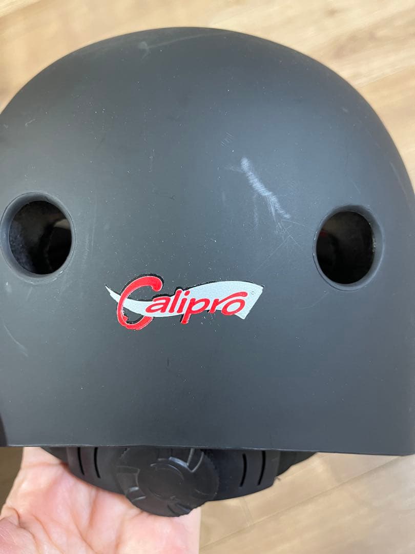 【中古品】スケートボード　コンプリート　（ヘルメット&収納ケース付き）