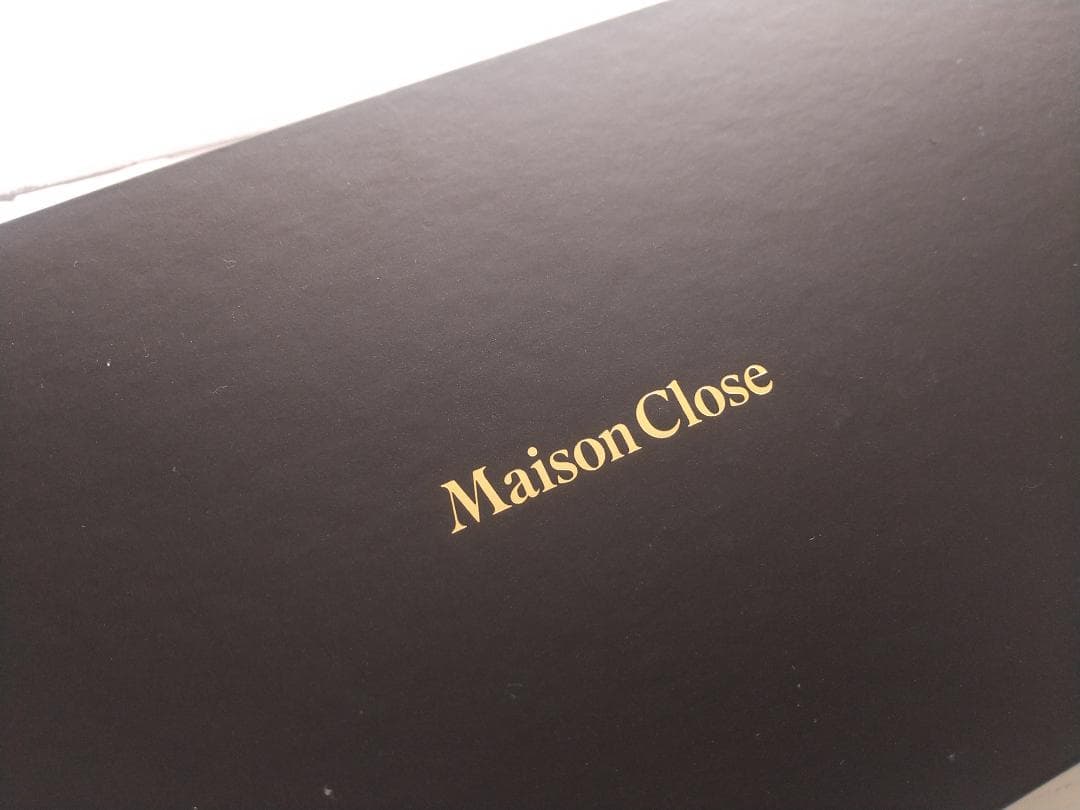 《Maison Close》メゾンクローズ　シルクの上質なアイマスク