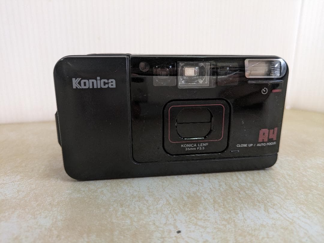 Konica AUTO DATE フィルムカメラ ブラック Konica AUTO DATE フィルムカメラ ブラック Vintage Konica EFJ AUTO