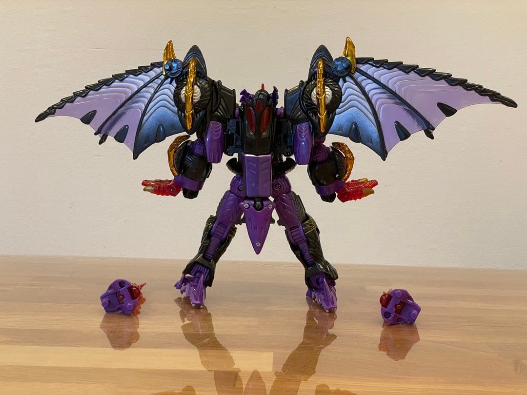 カーロボット　ギガトロン