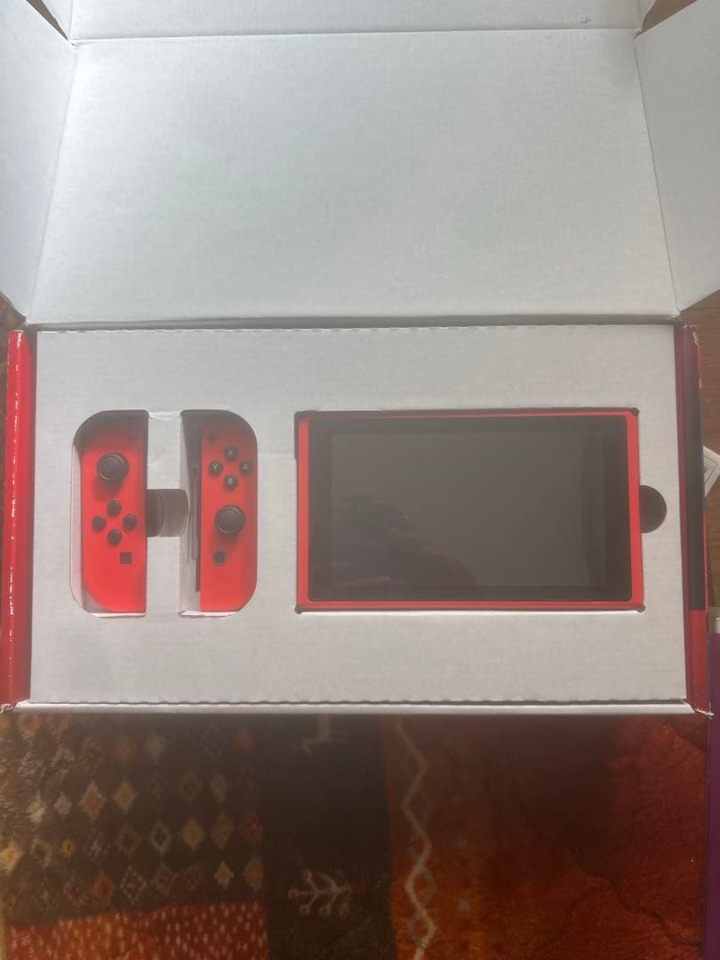 美品 Nintendo Switch マリオレッド×ブルー