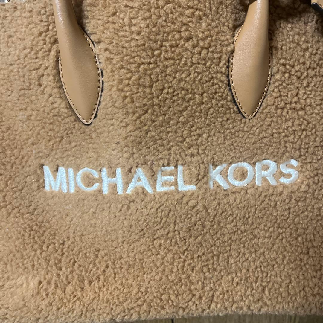 MICHAELKORSベージュ ハンドバッグショルダーバックボアミディアムサイズ
