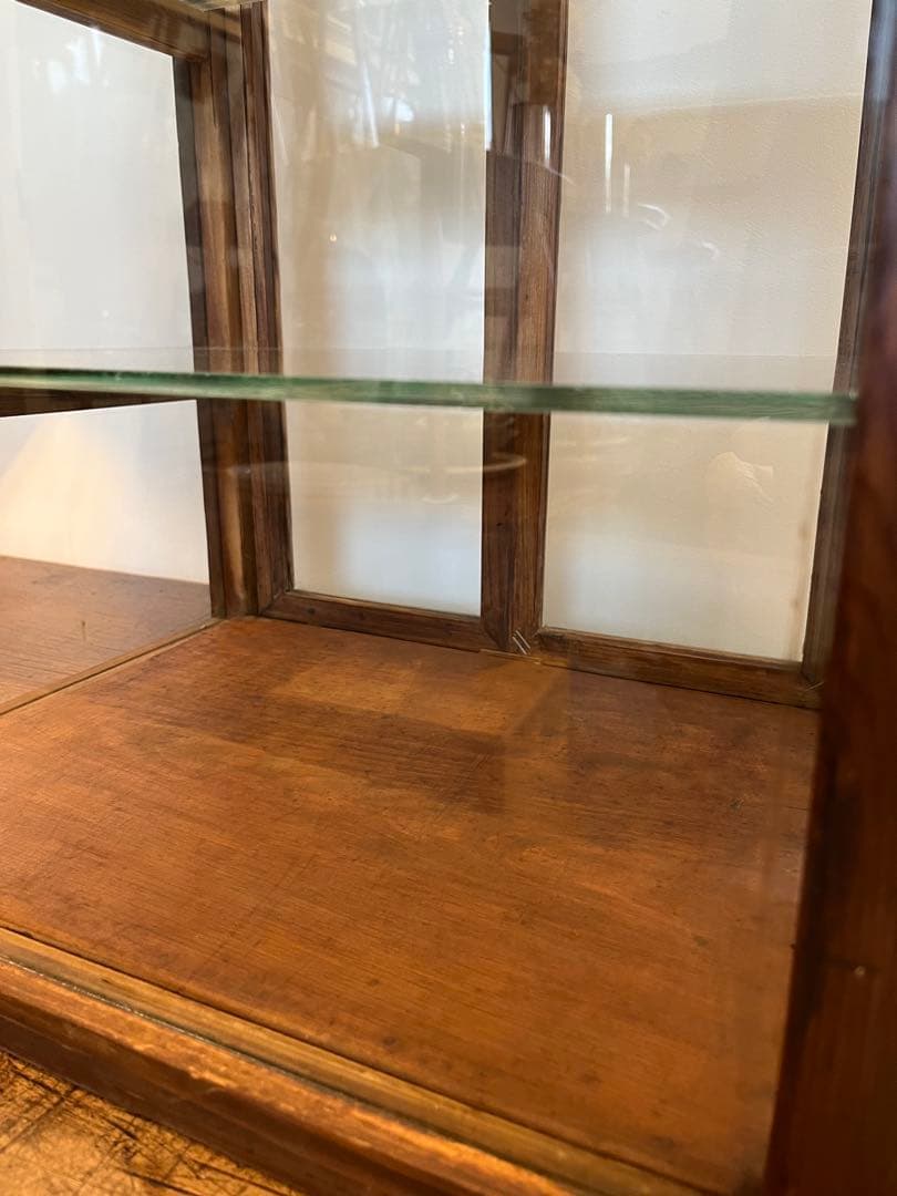 ガラスケース 3段 匂い有り ビンテージ アンティーク 昭和レトロ