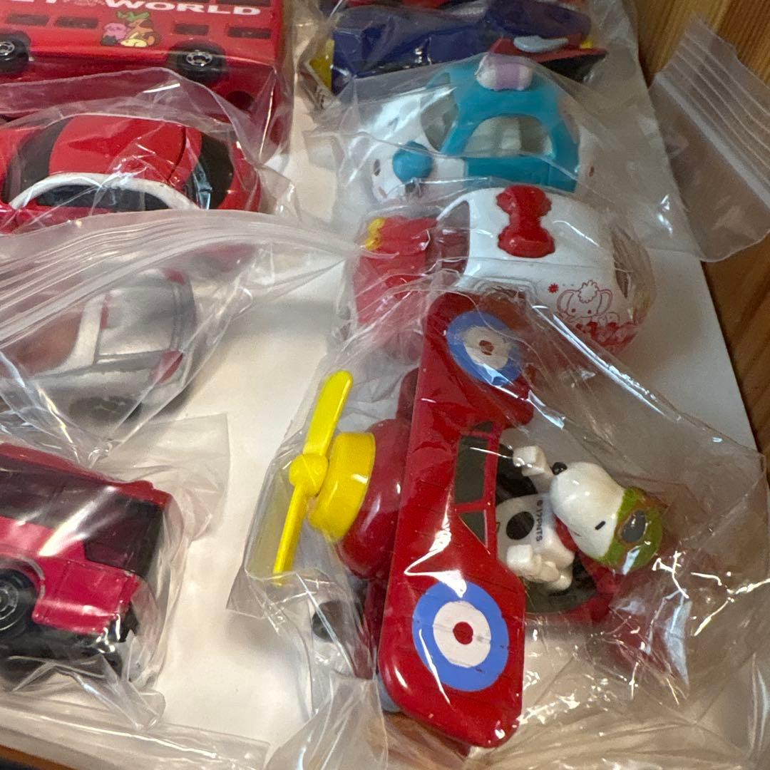 2335.トミカ70台まとめ売り