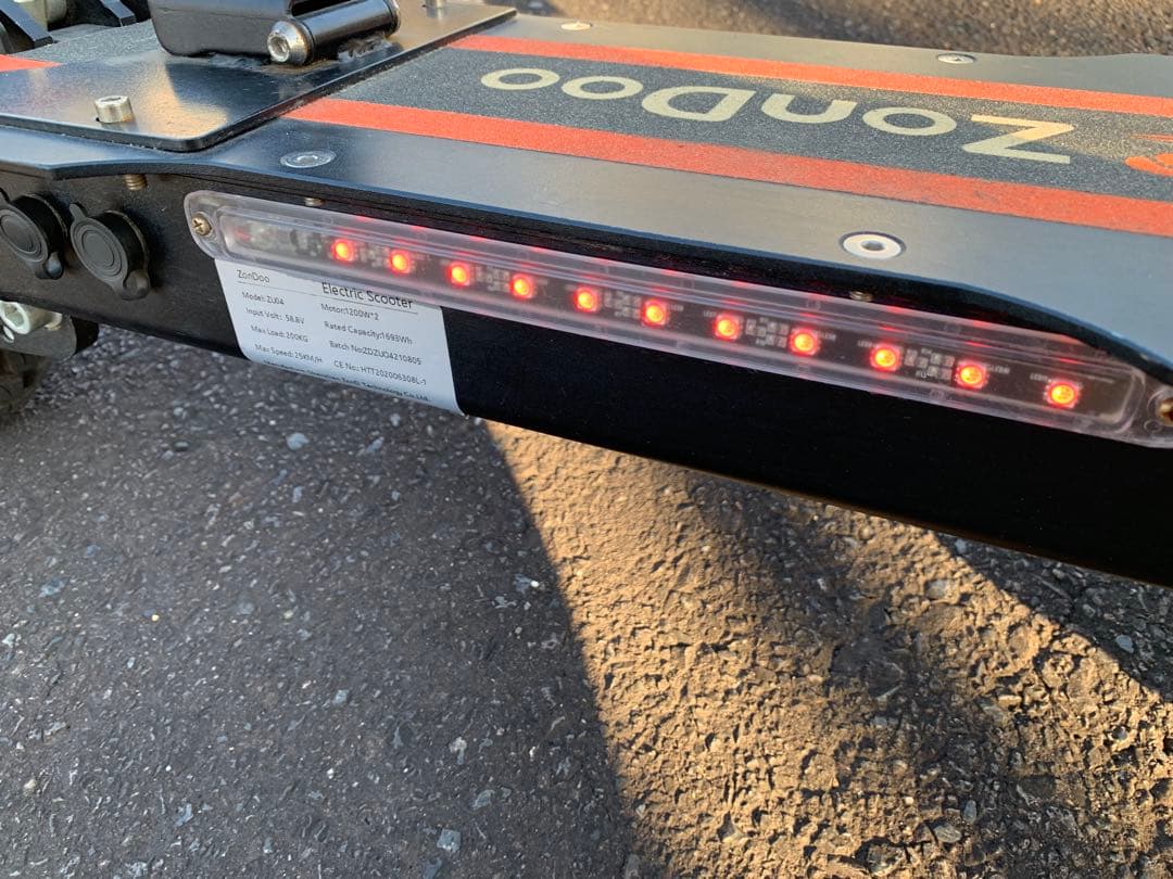 電動スクーター折りたたみ型　ジャンク品　引き取りのみ