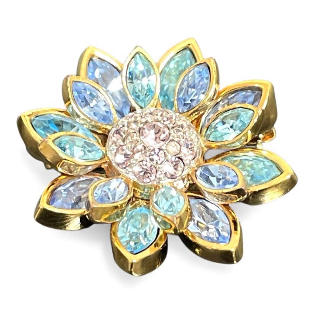 SWAROVSKI スワロフスキー フラワー ブローチ 花 - メルカリ