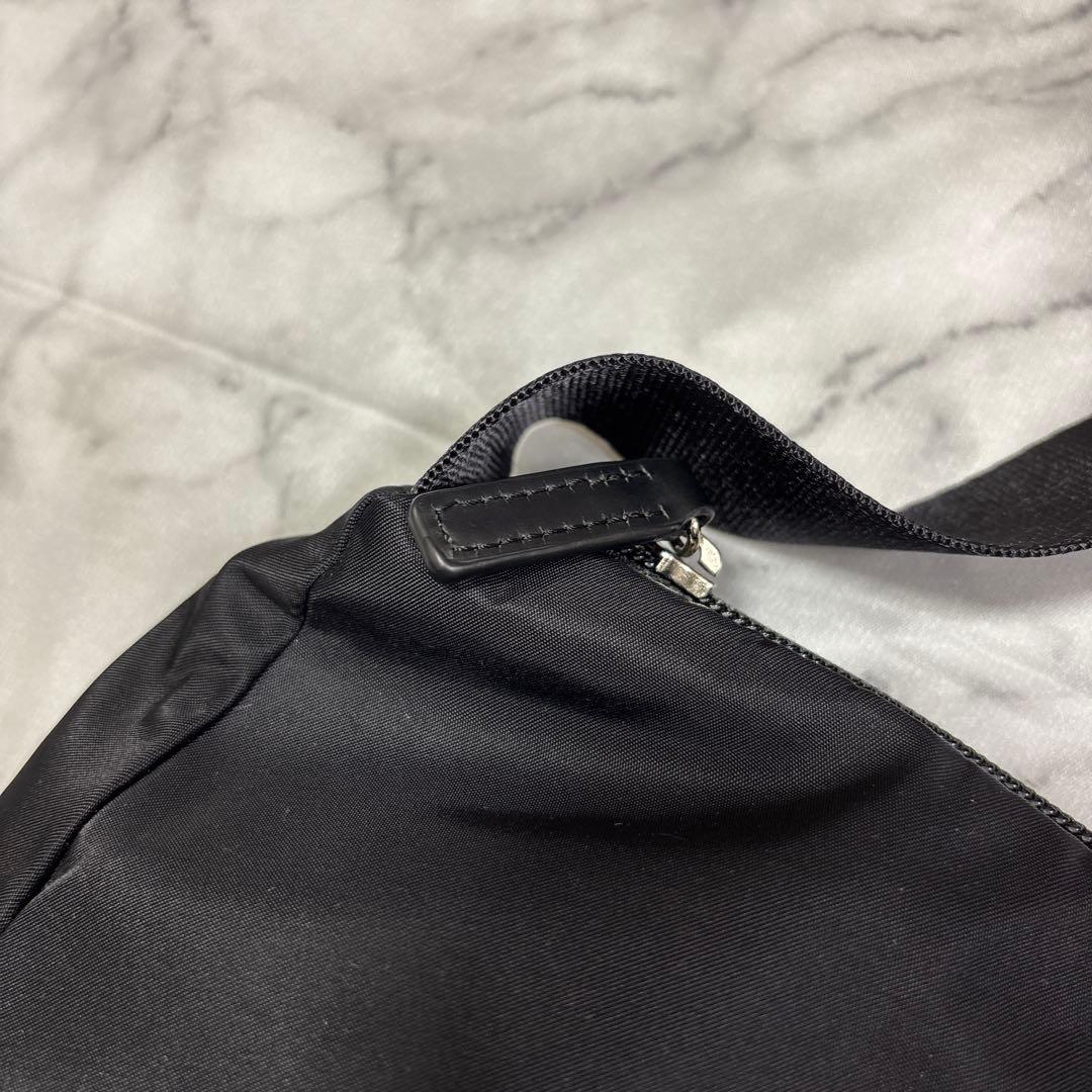 【極美品、未使用品】agnes b. ショルダーバッグ NS24－01 黒