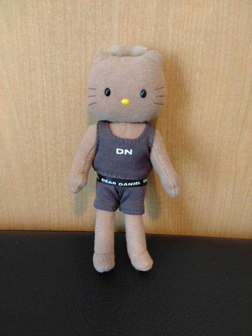 サンリオ ハローキティ ディアダニエル 日焼けVer.ガングロ 希少 激