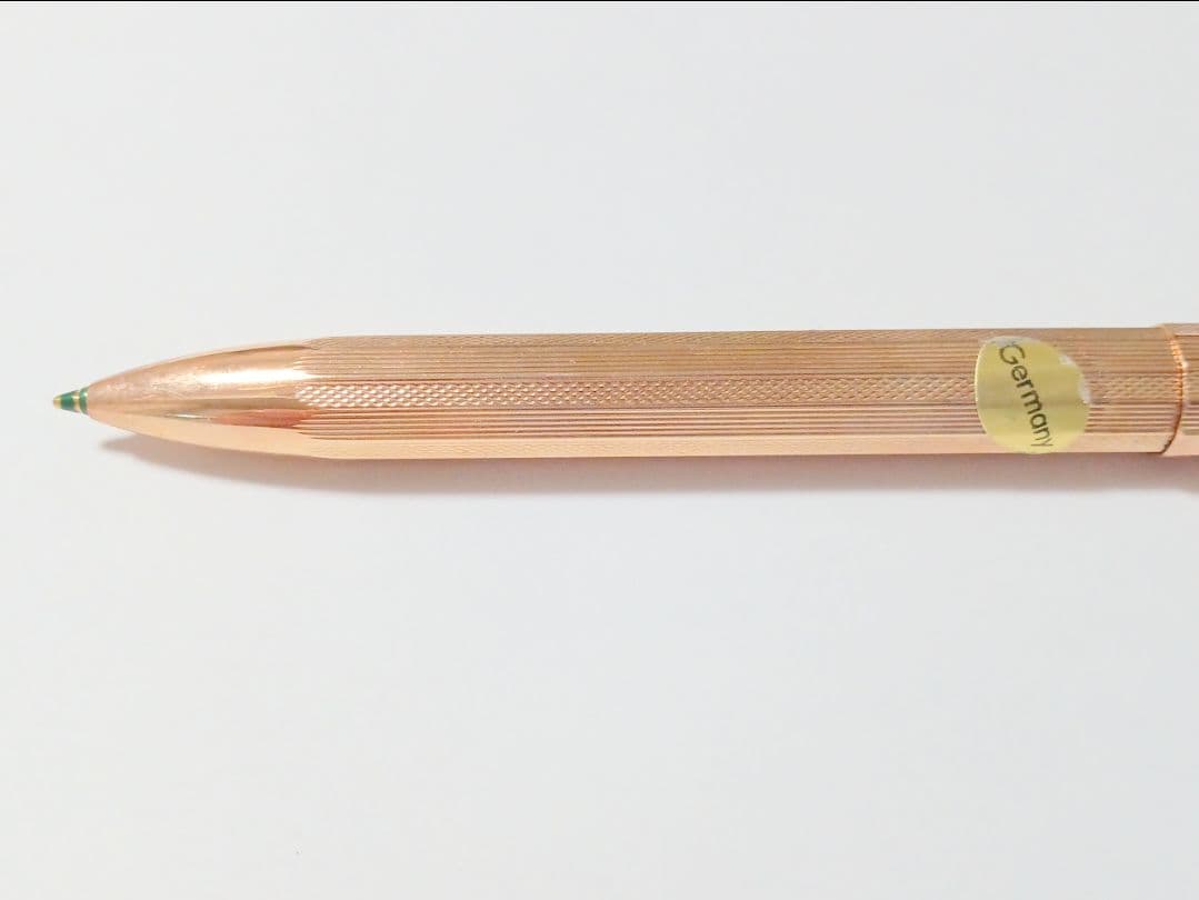 MONT BLANC 4色ボールペン ノック式 ゴールド本体