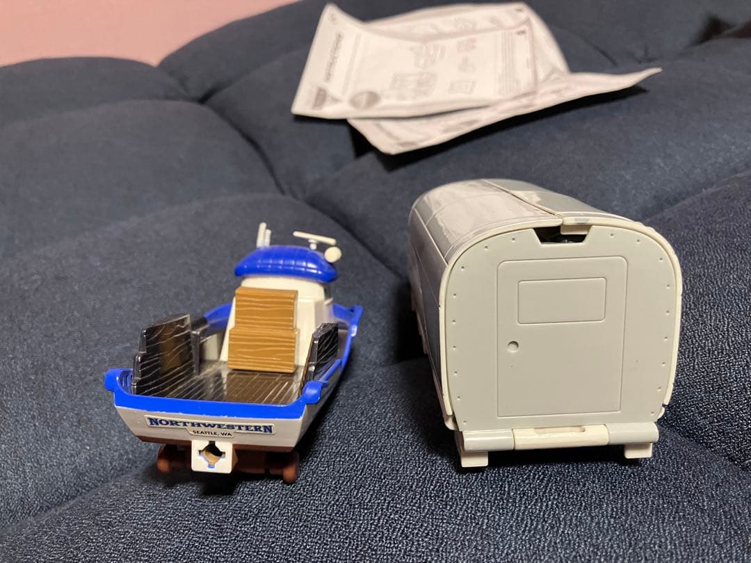 カーズ2 超レア物　トニートライフル　戦闘艦アメリカ海軍　3点セット　マテル社