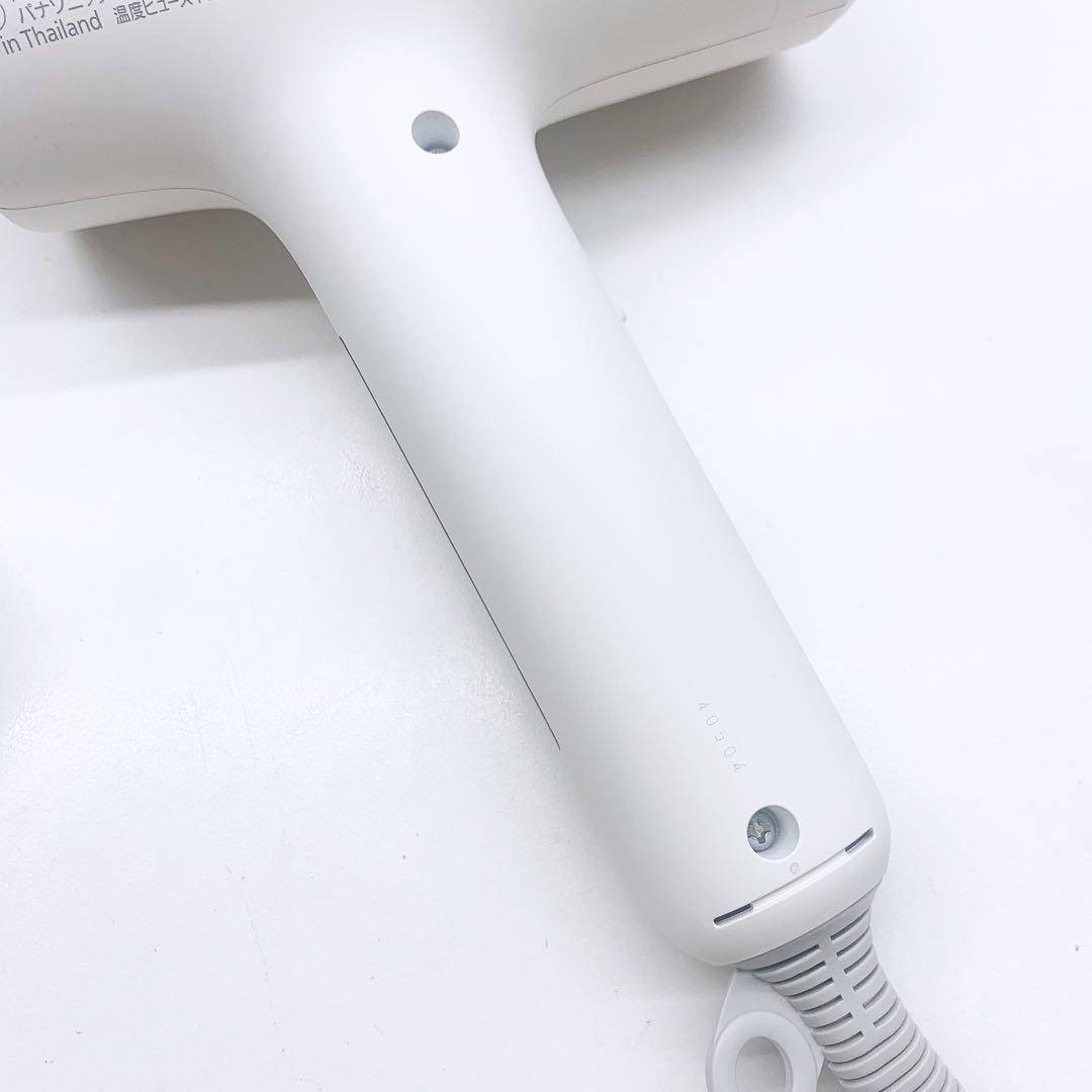 《新品同様⭐️ノズル付き》Panasonic ナノケア ドライヤー EH-NA0J