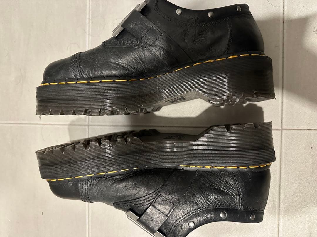希少入手困難完売品【ドクターマーチン】 8053 QUAD HNG