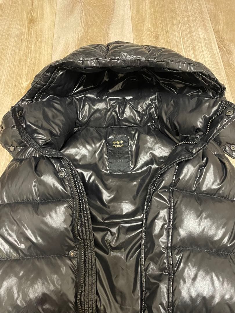 TATRAS フード付きダウンベスト 黒 サイズ02