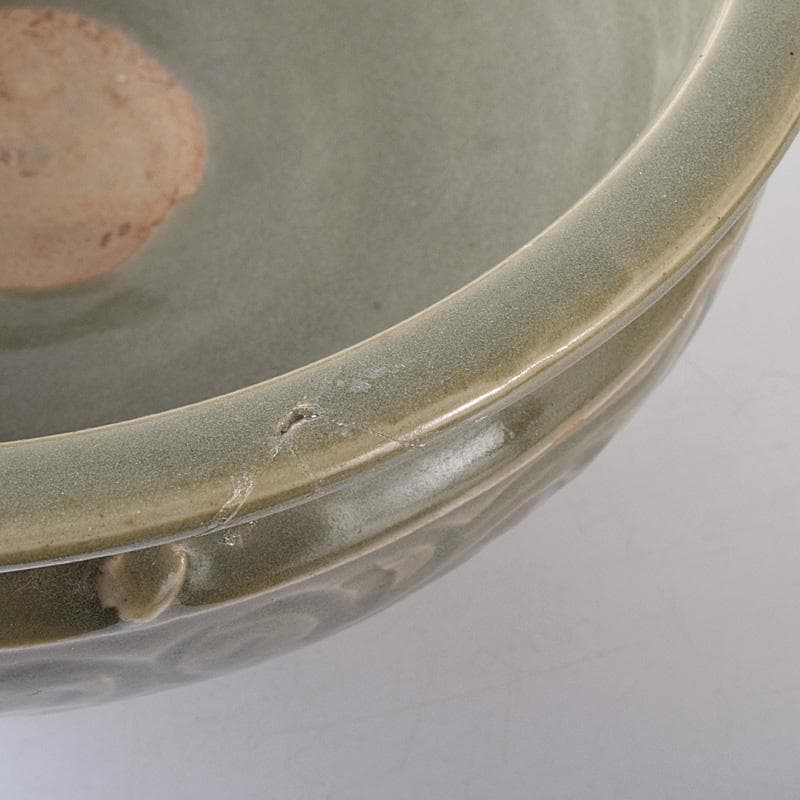 中国 龍泉窯 青磁 花文 三つ足大香炉 M R8769 - メルカリ