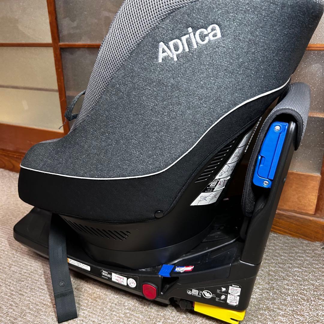 美品 アップリカ チャイルドシート クルリラ プレミアム ISOFIX グレー