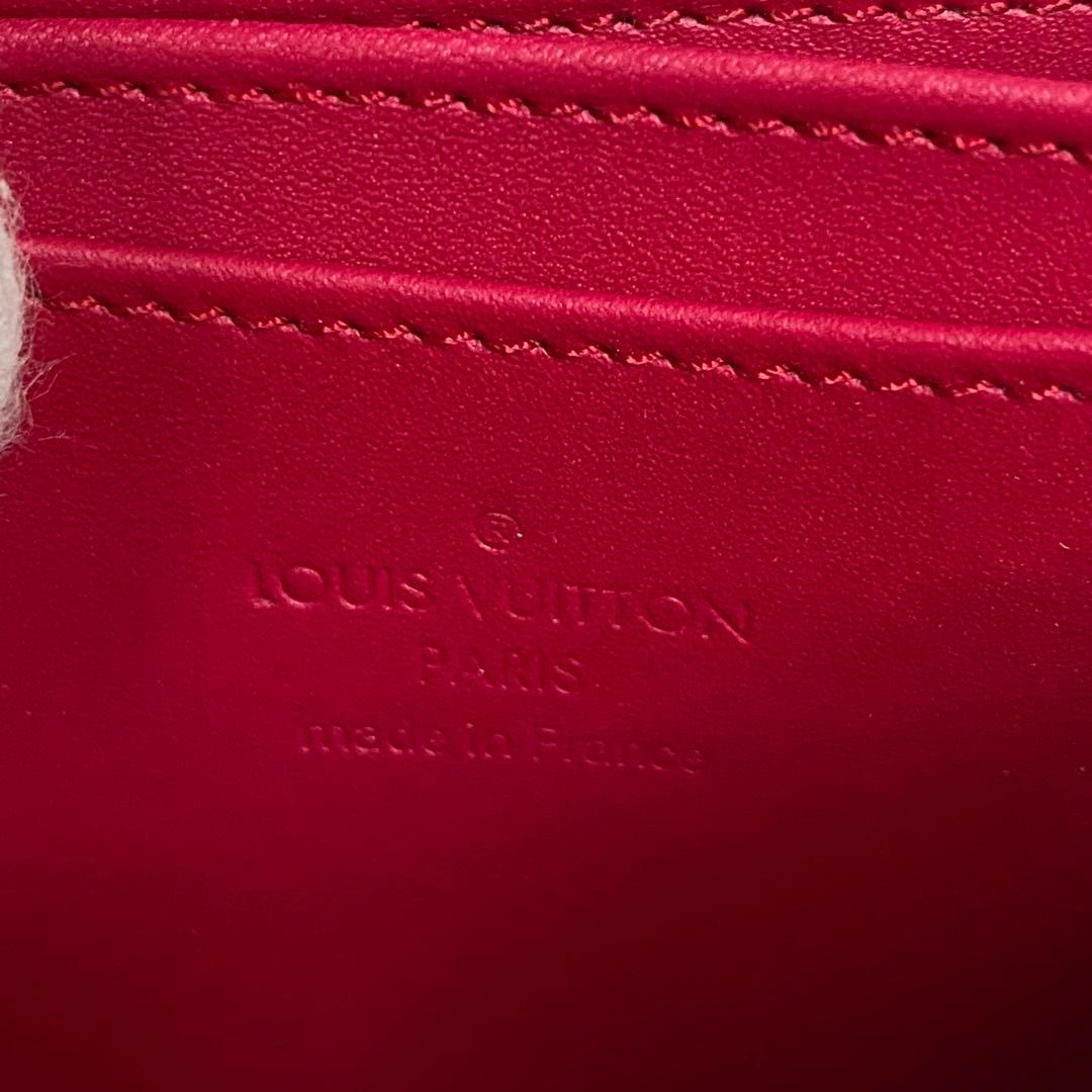 未使用 LOUIS VUITTONスイートモノグラム ジッピーパース