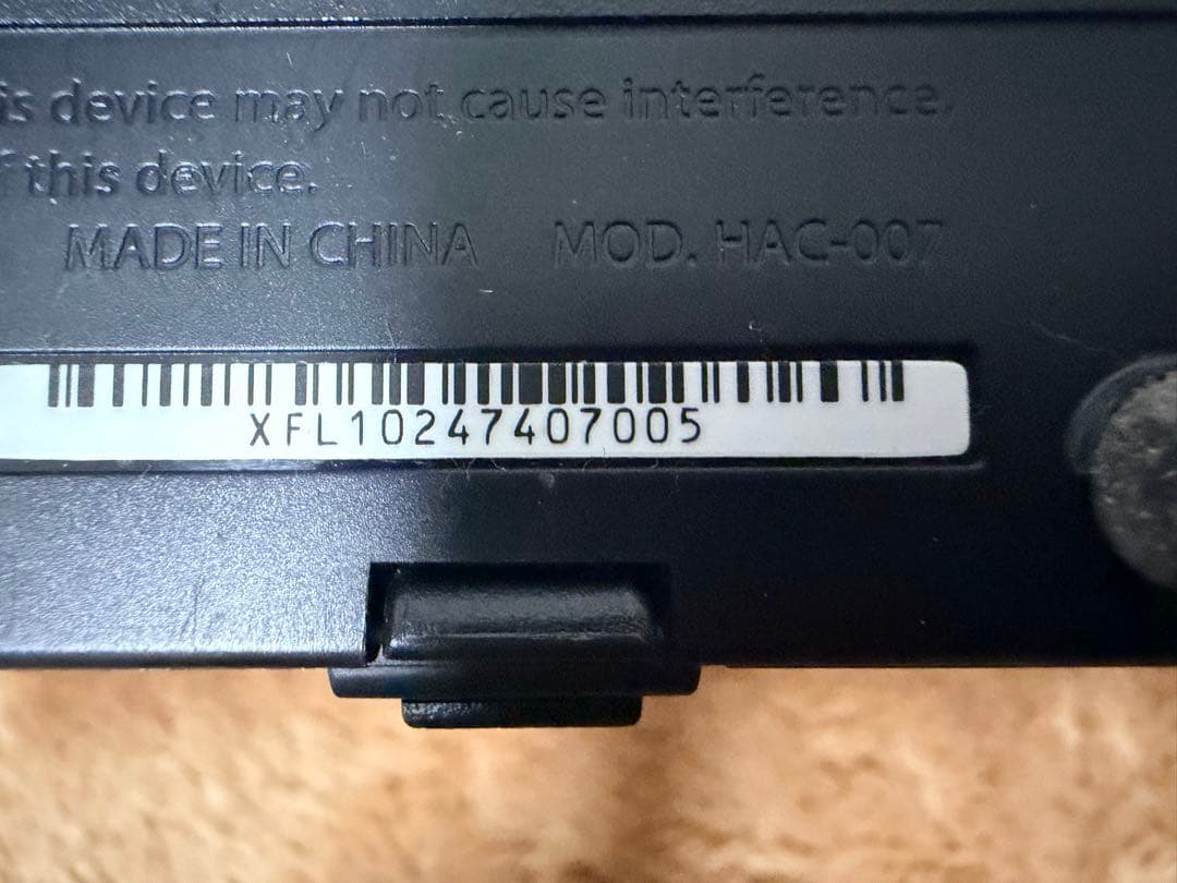 Nintendo Switch 本体 【箱無し、コントローラストラップ無し】