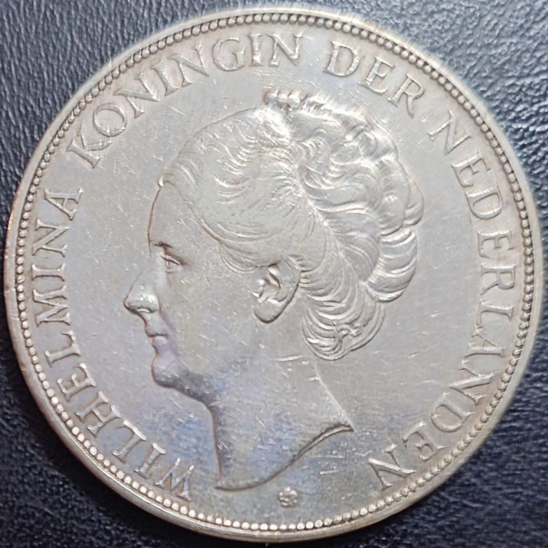 1929年 オランダ銀貨 2.5グルデン ウィルヘルミナ女王大型銀貨 SV720