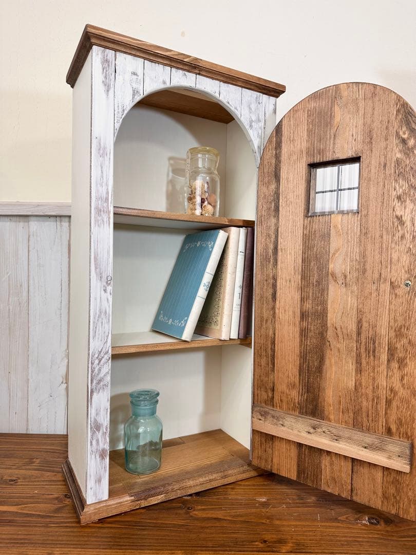 1点のみ】アンティークの扉のようなキャビネット 試作デザインのためお