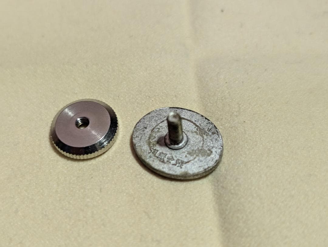 東急グループ.社章TOKYU GROUP . 金属製