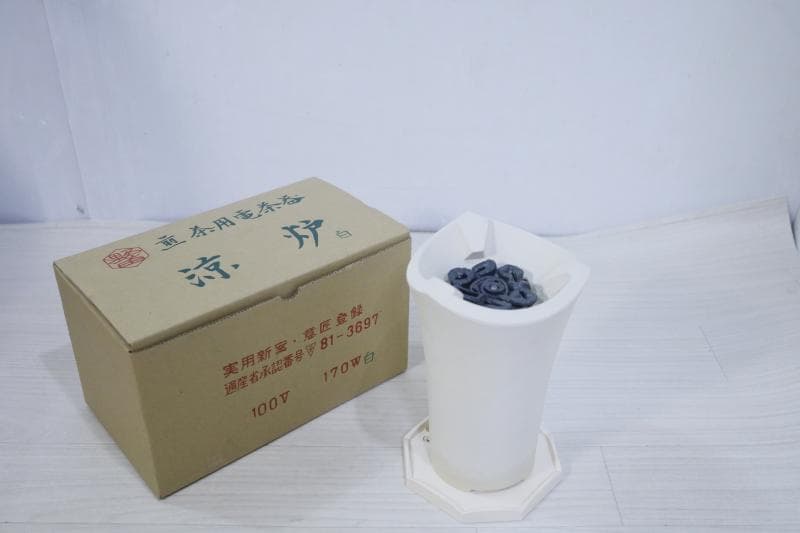 ◇煎茶道具 涼炉 煎茶用電熱器 野々田商店 炭型電熱器 白泥 煎茶道具