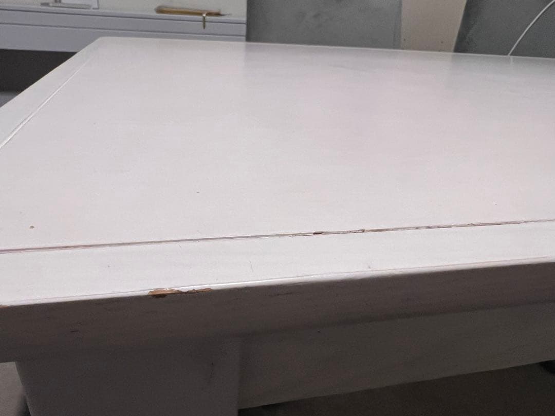 専用フランフラン　ホワイトダイニングテーブル シンプルデザイン１３０✖️80