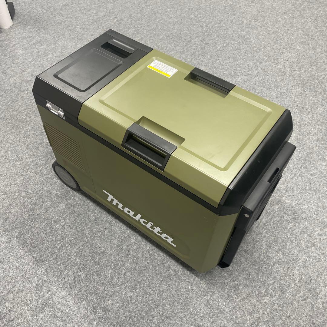 MAKITA冷温庫 大型 キャスター付き