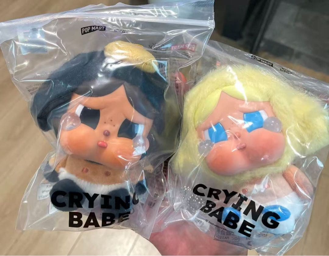 限定POPMARTCRYBABYCrying Babeぬいぐるみマスコット