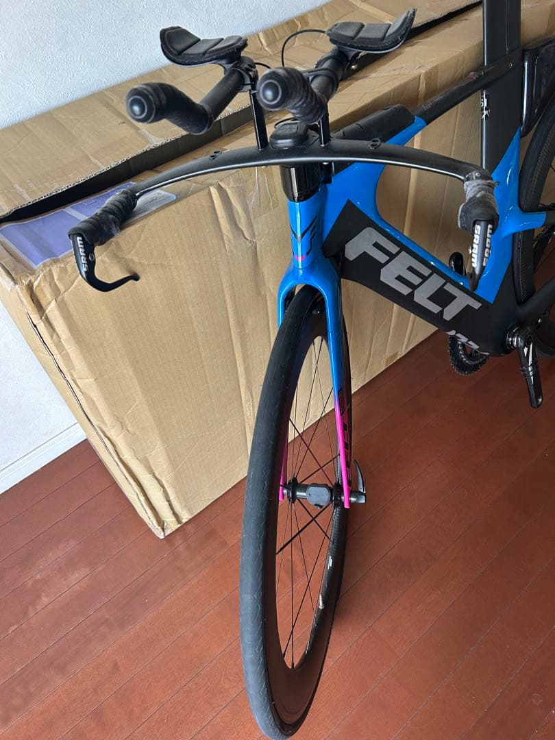 FELT IA2　TTバイク　マビックディープリムホイール