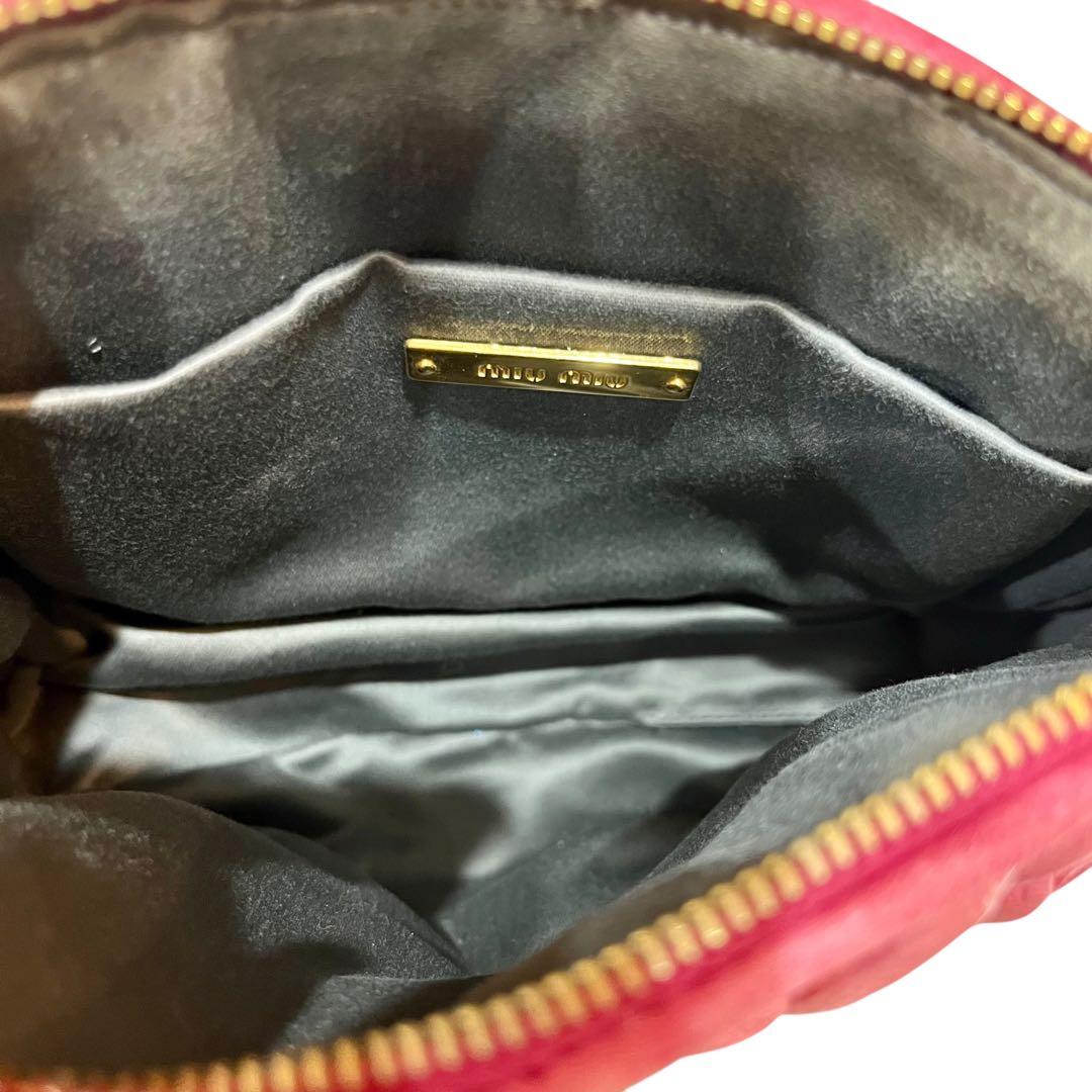 定番　ミュウミュウ　ショルダーバッグ　ピンク　バッグ　レディース　マテラッセ