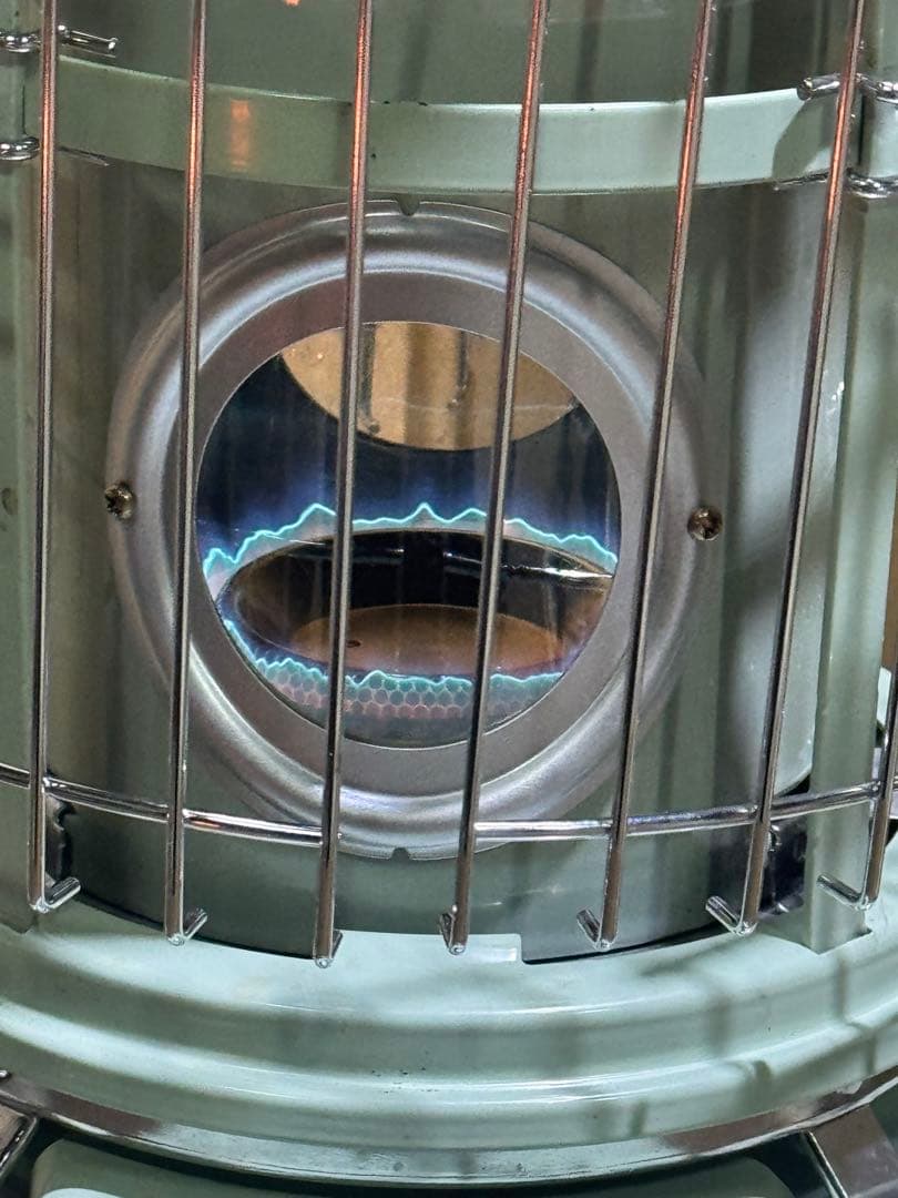 アラジン ブルーフレームクッカー BF4001 (出荷前に灯油を抜いて