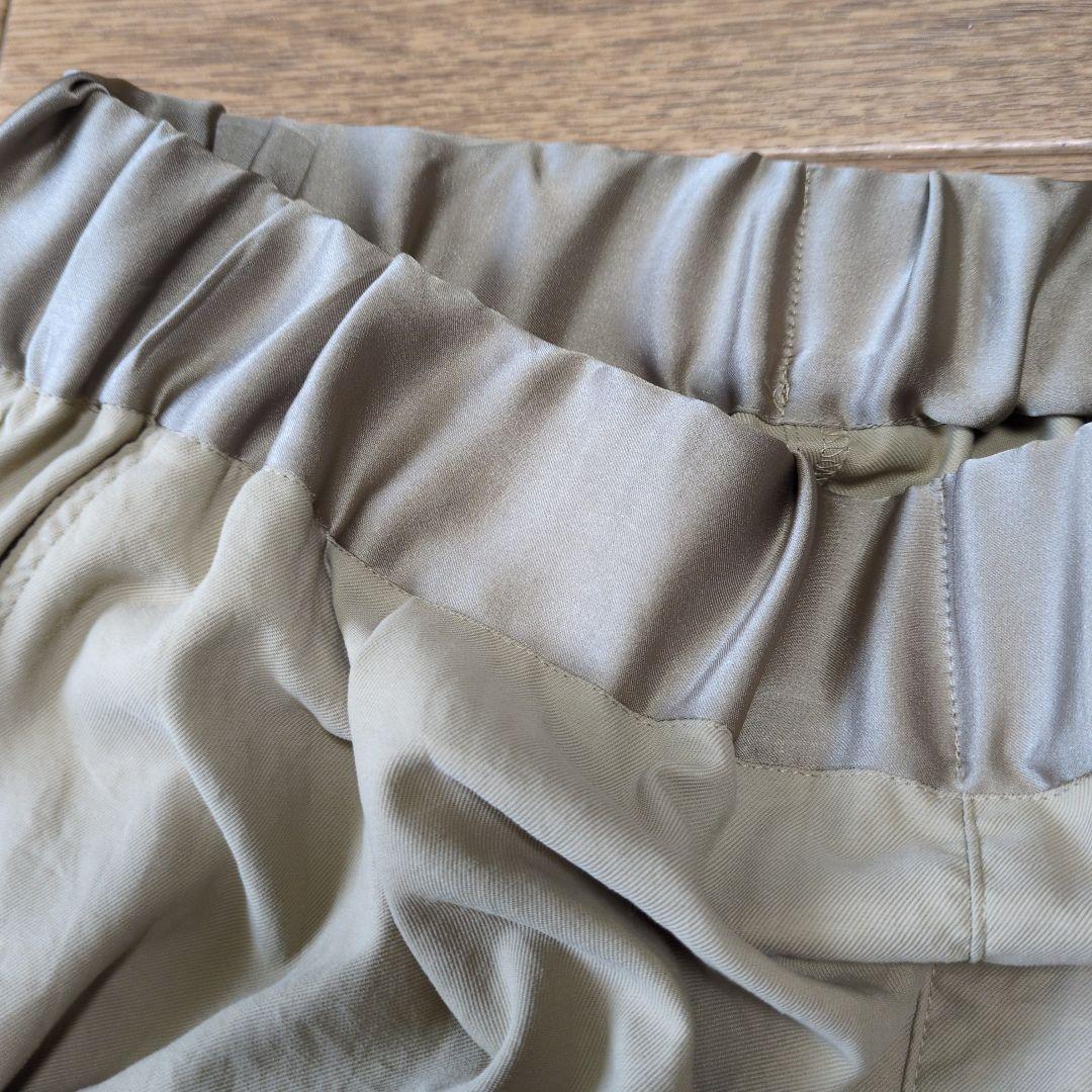 オレボレブラ♥️ぶたさんゴールドラメビジュ涼感ベージュサルエルパンツ