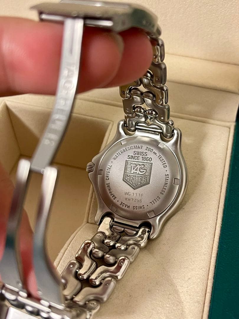 【希少】タグホイヤー セル WG111F デイト クオーツ ワインレッド 美品