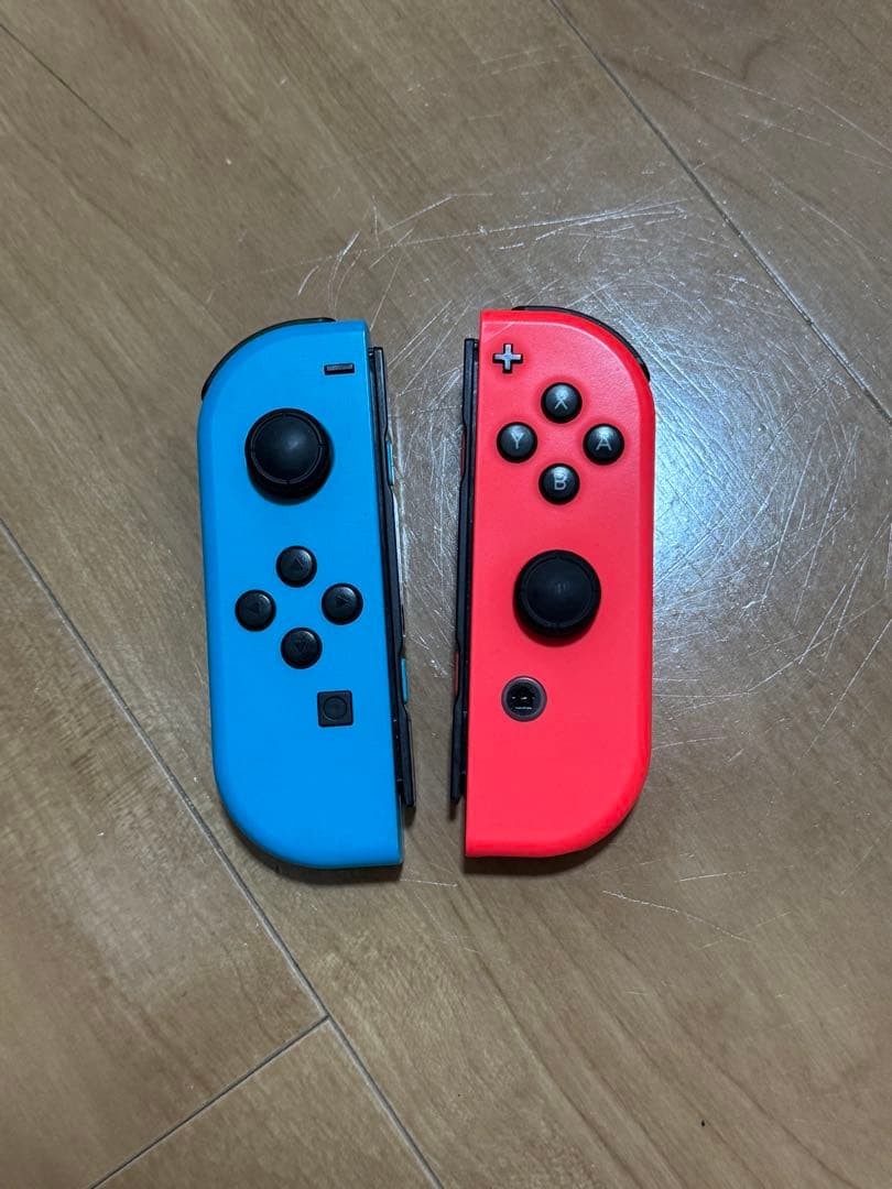Nintendo Switch ネオンレッド/ネオンブルー 本体　完品　美品